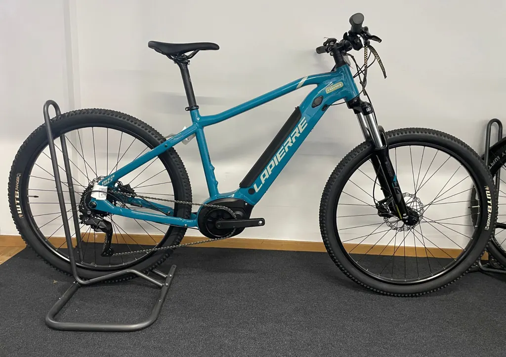 Lapierre E-Mountainbike Hardtail in Petrol bei Kraft Bike Plochingen